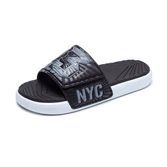 Quicksurf Men's Lucky 23 Dolphin Slide Sandal