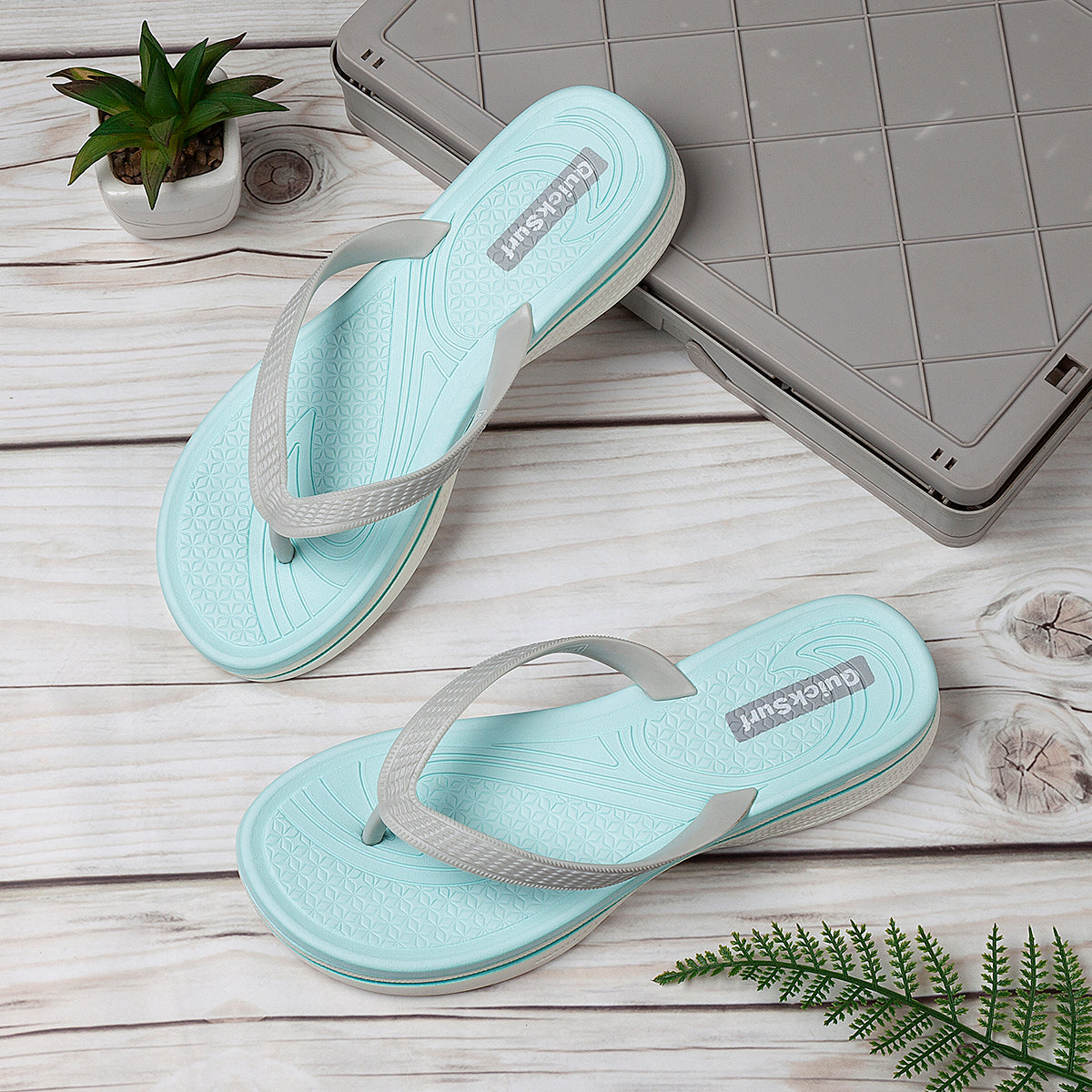 Quicksurf Women's Slim Flip Flops