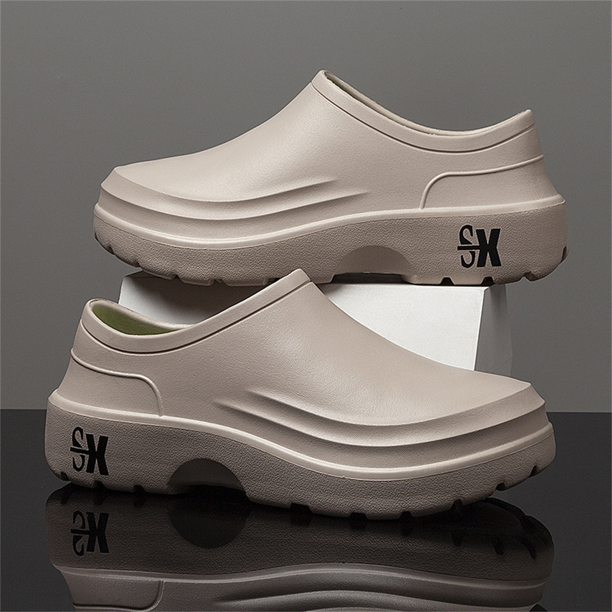 Quicksurf Cloggy Slides - Urban Comfort